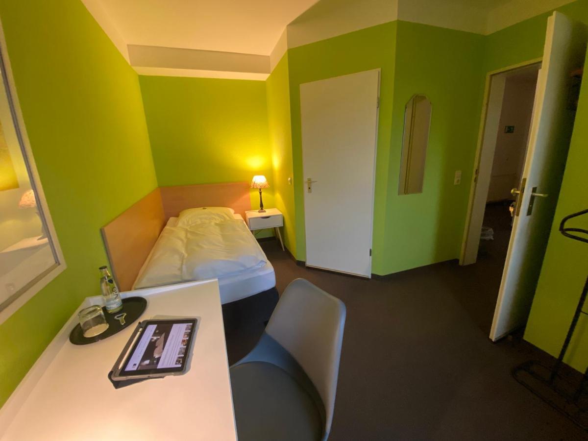 Hotel Kaiserswerth Düsseldorf Dış mekan fotoğraf
